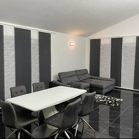 Apartament Dominka *